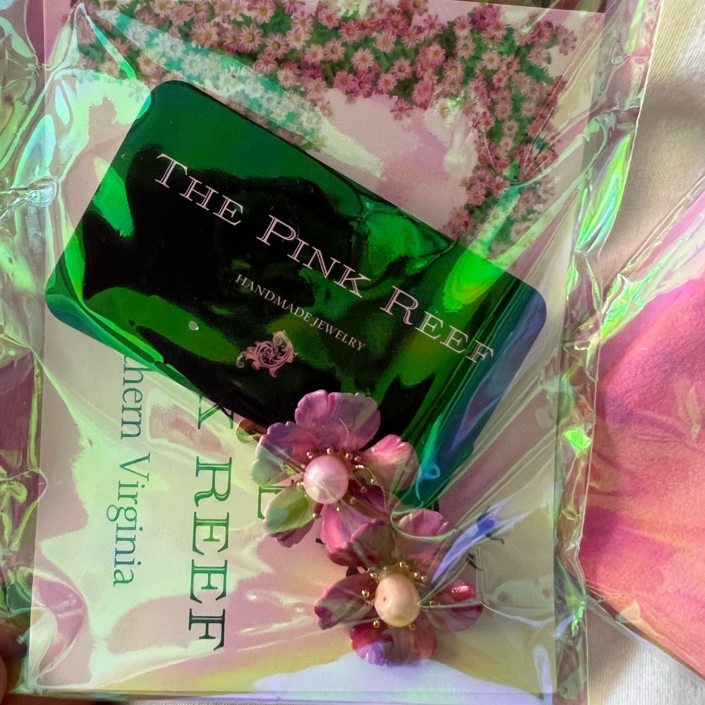NWT The Pink Reef Pink Flower Earrings Handpainted